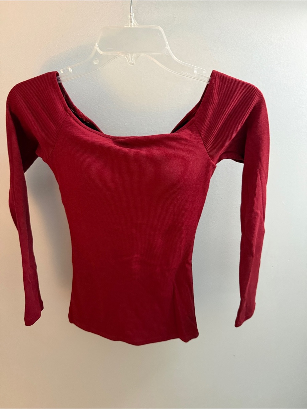 Source Unknown Burgundy Scoop-Neck Ribbed Long Sleeve Top